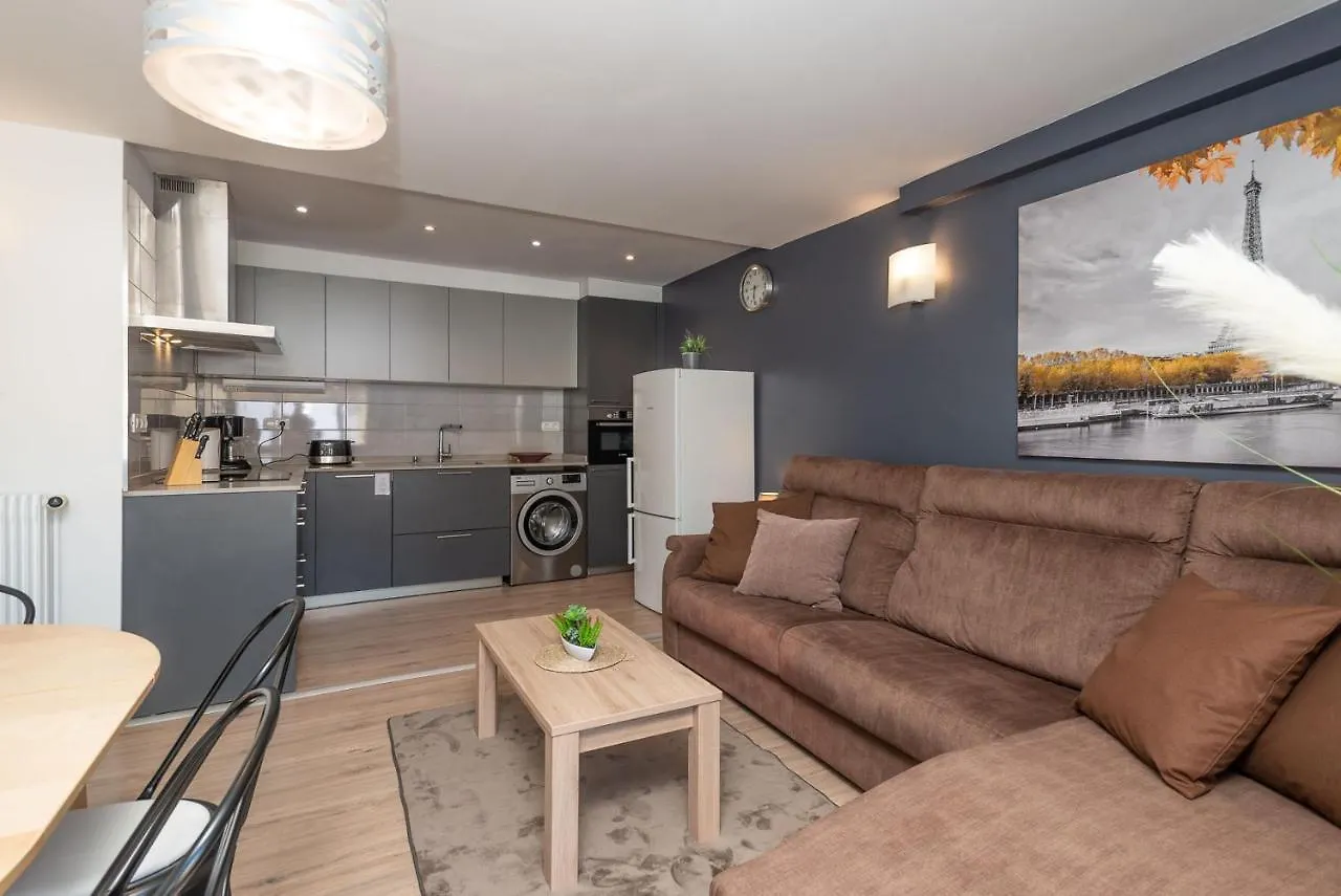 Apartamentos Vaquers Mikka 3000 파스데라까사 아파트