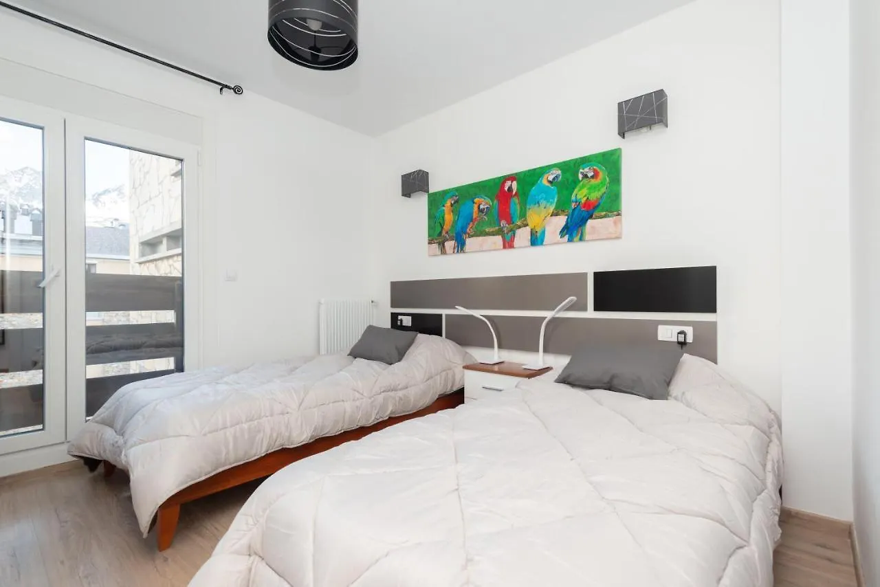 아파트 Apartamentos Vaquers Mikka 3000 파스데라까사